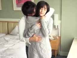 43129 - コスプレイヤーがトイレでのイラマチオに興奮してオナニー開始ｗ