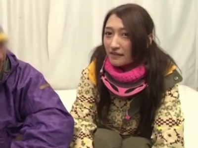 701176 - マッサージ師軍団に中出しされてしまったスノボーしてたカップルの彼女