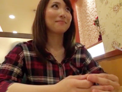 701558 - 「どうしよう…濡れてるの分かる…」お金目的だったはずなのにガチで感じちゃったHカップ専門生