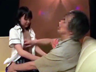 62972 - Twitterで知り合ったギャルを自宅に連れ込み容赦なくハメる！