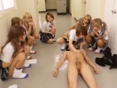 64487 - 気持ちよくなっちゃうと母乳を噴出しちゃう巨乳お姉さんのパイズリでザーメン発射