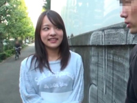 696423 - あべみかこが素人男性を逆ナン→車の中で中出し性交！