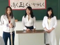 697398 - 「もっと‥もっと来てぇ！」放課後の教室で大乱交するド変態女教師ｗ