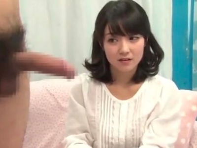 699974 - 「挿れたくなっちゃいました」勃起チンポを見せられ発情してしまう素人娘