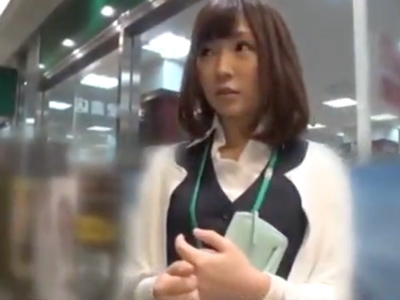 700868 - 素人OLをナンパ→ホテルに連れ込み即ハメ痙攣ガチイキ！