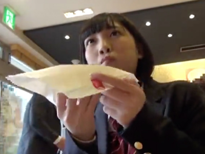 701525 - 「こんなの‥恥ずかしいよぉｗ」モデル体型のS級娘を穴あきデニムで着衣パコ！