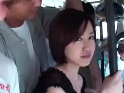 702006 - バス痴漢の相手が若者だったので最後まで堪能する巨乳美女ｗ