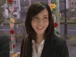 43847 - ビーチでナンパされそのままカーセックスしてしまう