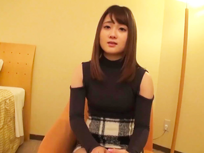 702188 - 人妻には到底見えない美女に大量無許可中出し