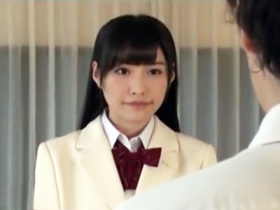 61414 - 風紀委員という立場を利用して学校内のイケメンとパコりまくるアイドル顔JK