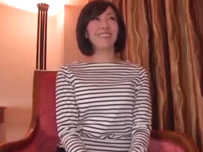 63073 - スレンダーな金髪美女と性交→パイパンおマンコに大量中出し！