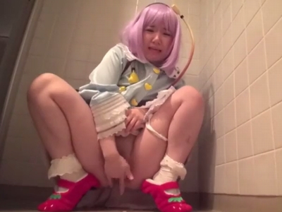 700208 - エッチな彼女と自宅でハメ撮りした様子が流出！