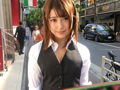 702345 - 日々オチンポに飢えていてナンパのチャンスを逃さなかったダーツバー店員