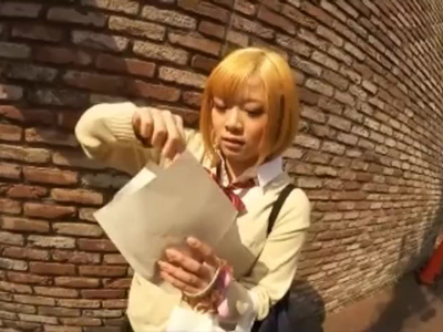 704149 - ブリーチ自分でやったんだろうなーっていう若いJKのナマ中3万援交