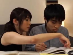 44208 - 痴女な家庭教師の先生が生徒を弄ぶ