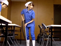 698073 - 「乳首感じるんですか？ｗ」ムチぽちゃな痴女アイドルが素人宅訪問して手コキ抜き！