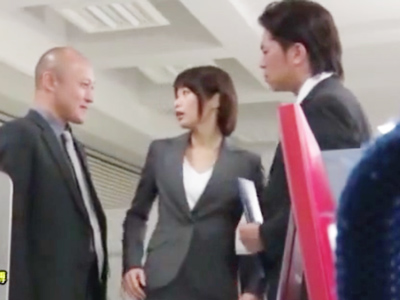 59011 - ロリ体型のOLさんが弱み握られて社内の男達に中出しレイプくらって号泣ｗ