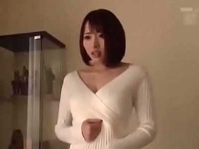 703238 - 初めてのAV撮影に緊張気味な巨乳アイドルがカメラの存在忘れてマジ喘ぎ！