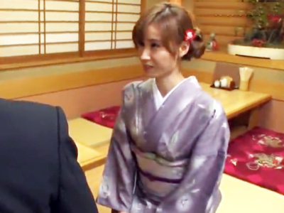 60512 - メガネが似合う美人妻が日頃のストレスを満たすかのようにナンパ男の肉棒でイキ乱れる