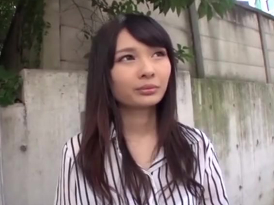 705722 - 案の定パイパンだったロリ顔女子大生にたっぷり中出しｗ