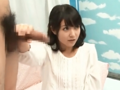 66667 1 - 「凄い…大きくなってる…」ガチ勃起したチンポに興味津々な素人お姉さん