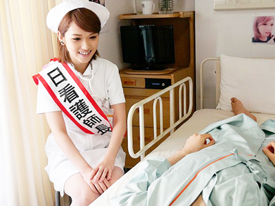 708803 - グラドルのお姉ちゃんがセクシー衣装で寝てたので思わず近親パコ