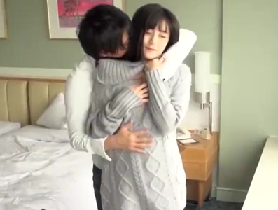 71256 - スタイル抜群の巨乳美女とのホテルパコ→こっそりと盗撮完了