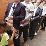 713140 150x150 - 駄菓子感覚で100円でフェラしてくれる長蛇のできるギャル