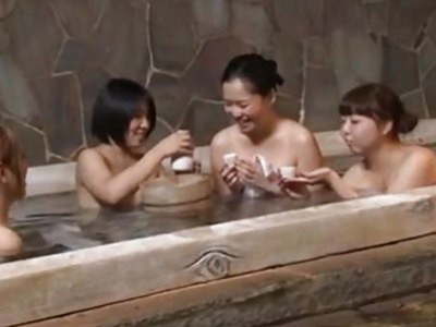 705820 - 「我慢しないで…」温泉旅行であったイケメンに心も身体も捧げる人妻