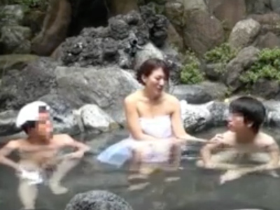 706129 - ナンパした彼氏持ち素人娘が素股チャレンジ→ガッツリ浮気パコｗ