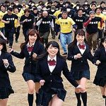 713831 150x150 - 紺野ひかるや浜崎真緒が野外で楽しく追いかけっこ抜き