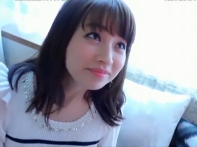 712116 - オナニーをお手伝いしてくれるキュートな奥様