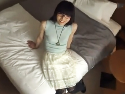 72509 - 制服少女がホテルでイチャラブセックス