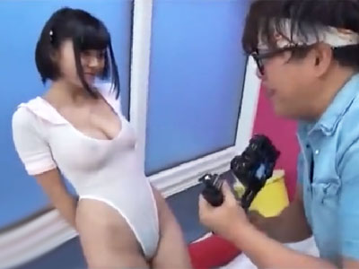 73162 1 - キモオタとの撮影会で流れのままにガチハメされてしまう巨乳アイドル娘