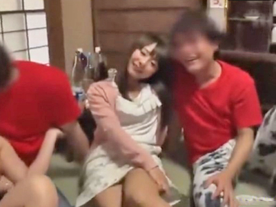 70531 - お客さんに痴女マッサージして抜いちゃうエステ嬢