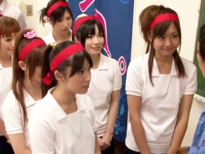 705738 - チンポを見たら即搾精！ビッチJKによる校内ソープｗ