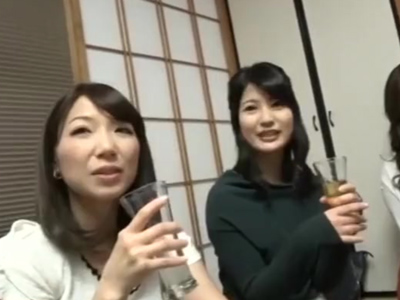 705960 - 義理の息子がパイズリで起きないからって勝手に騎乗挿入する義母