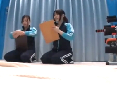 76896 - アスリート系素人二人組をMM号に連れ込み→発情させてフェラ頂きｗ