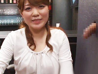 79968 - お酒のチェイサー代わりにフェラ抜きザーメンを楽しむチンポバーｗｗｗ