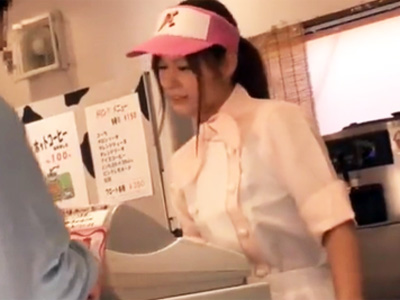 80315 - 巨乳ママが息子チンポに中出しされるのは自然の摂理！