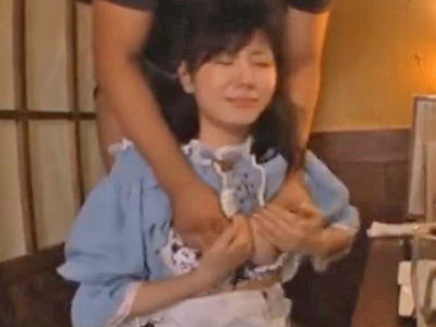 83236 - 胸を強引に揉めばすぐ発情する淫乱お姉さんにガッツリ顔射