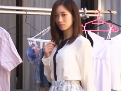 79713 - 感じやすい敏感体質の巨乳お姉さんが連続イキ後のマンコに中出しされ痙攣イキ