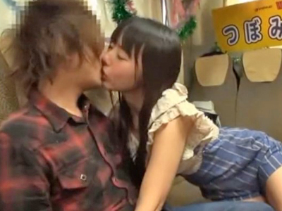 719569 - 明らか処女なのに極上のフェラテクでザーメン暴発させてく痴女