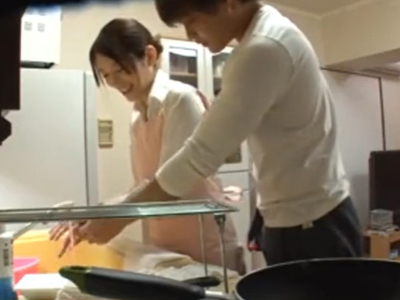 81831 - モデル級の美貌を持つS級嬢と禁断の生中出しパコ