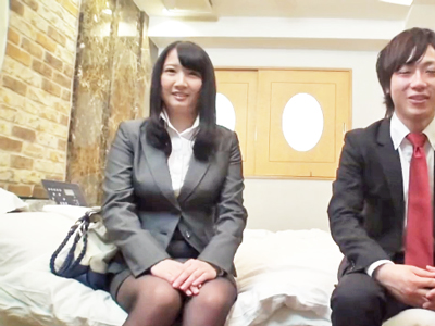 719911 - 乳腺マッサージを受けて発情した巨乳美女がハメで感じすぎてアヘ顔&痙攣アクメ