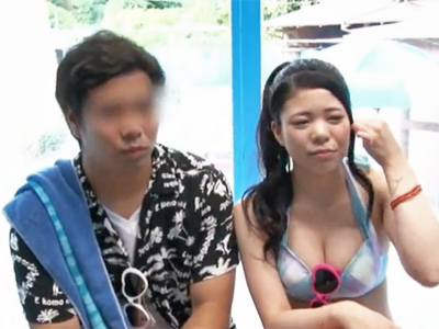 722641 - 「えっ嘘！なんか出ちゃってるよぉ…」水着ギャルに無許可中出しパコ