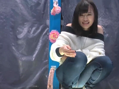 723114 - 「え？何コレヤヴァぃｗ」高速電マにビビる美少女JKに大金握らせて騙しハメ