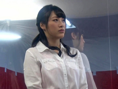 720213 - マジックミラー越しに旦那がいるのに野球拳→罰ゲームで不倫パコ