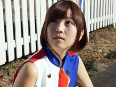 79710 - トイレに連れ込まれた美少女メイドがオッサンに口マンコ調教されるｗ