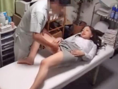 721277 - 「やぁああらめぇええ！」レイプマッサージで感じすぎて潮吹きまで晒しちゃった素人さん